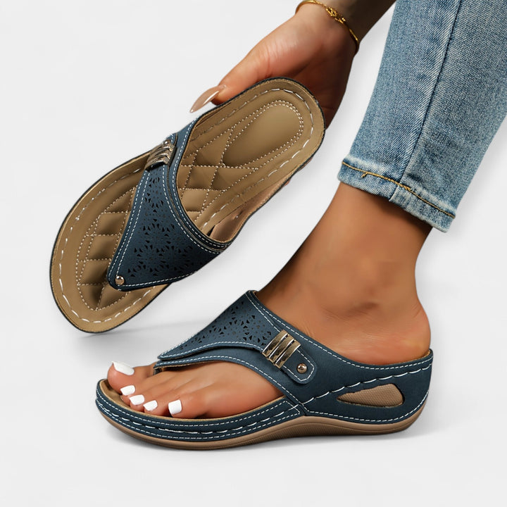 Airy Casual Shoes