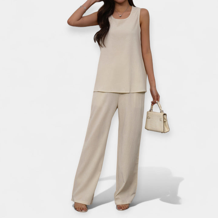 Comfortable Set with Sleeveless Top and Wide Trousers