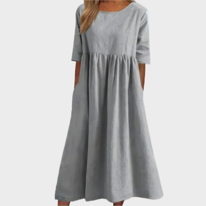 Linen Dress with Short Sleeves and Airy Line