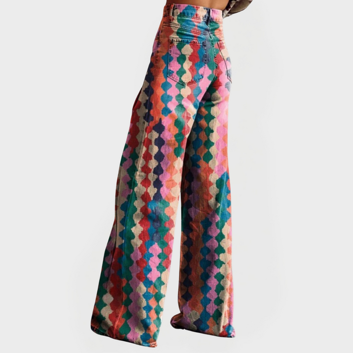 Colourful Jeans with Wide Legs for Modern Looks