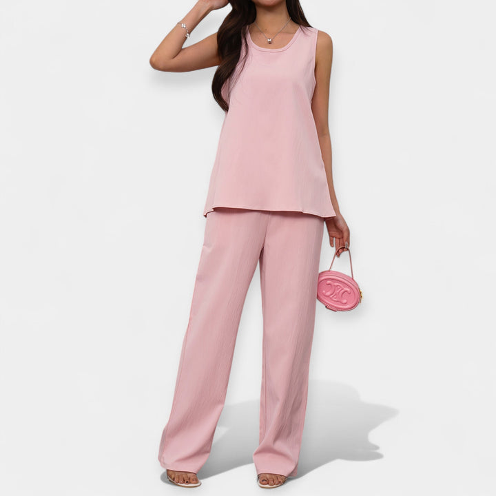 Comfortable Set with Sleeveless Top and Wide Trousers