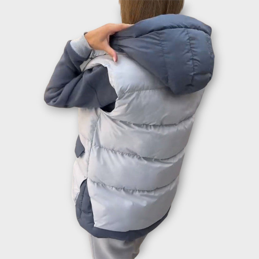 Cozy 3-Piece Winter Set – Turtleneck, Gilet & Trousers