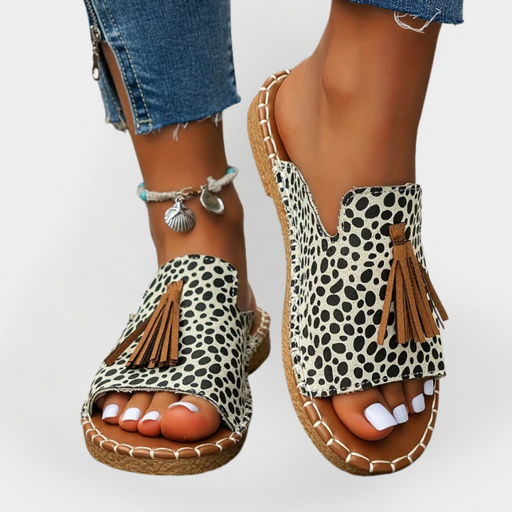 Handmade Impressive Sandals with Fringes