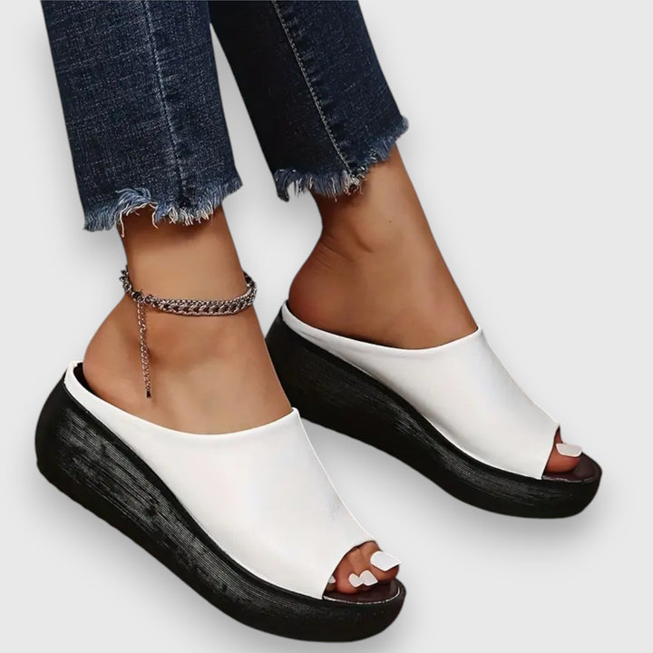 Soft Texture Sandals