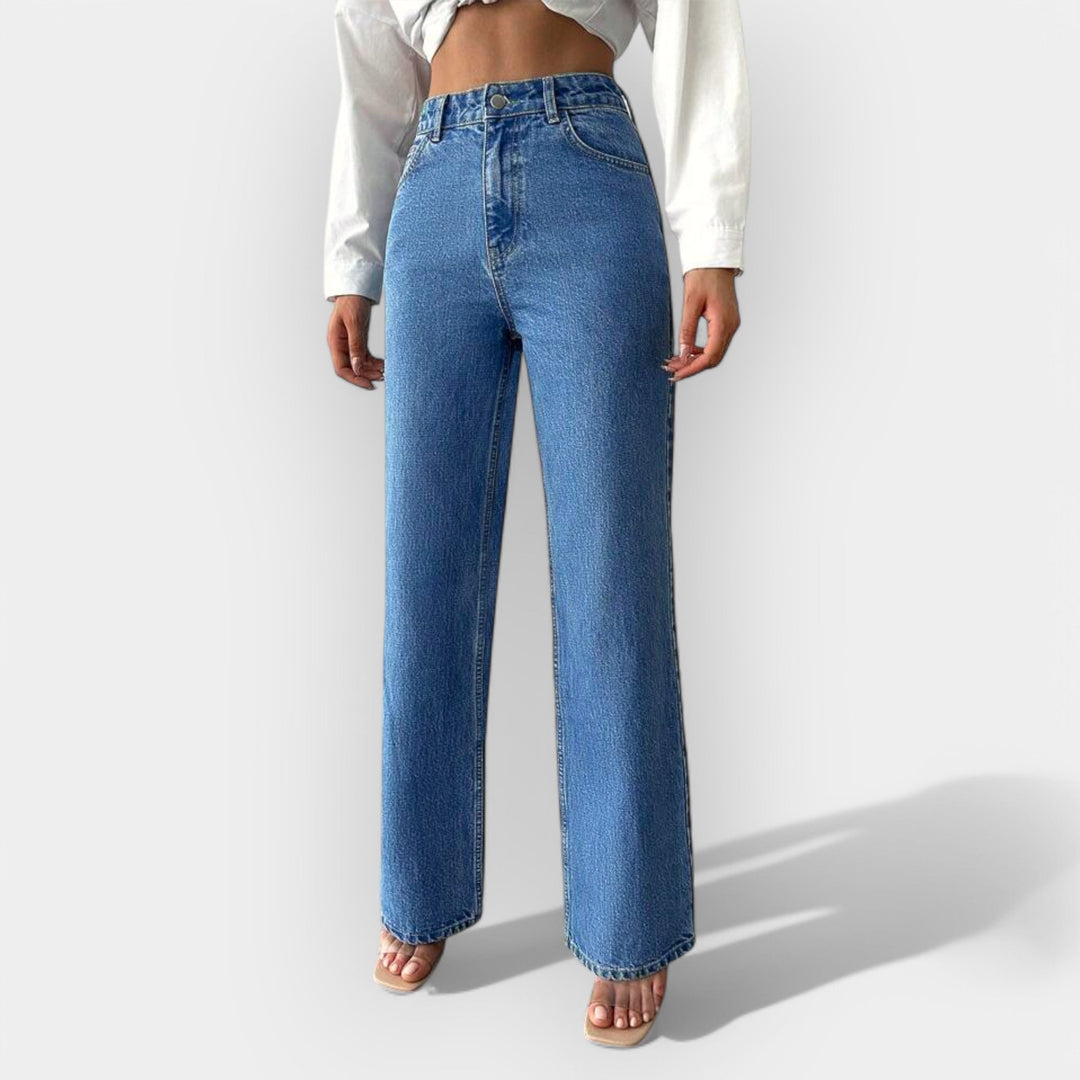 High-Waisted Jeans with a Comfortable Wide Fit