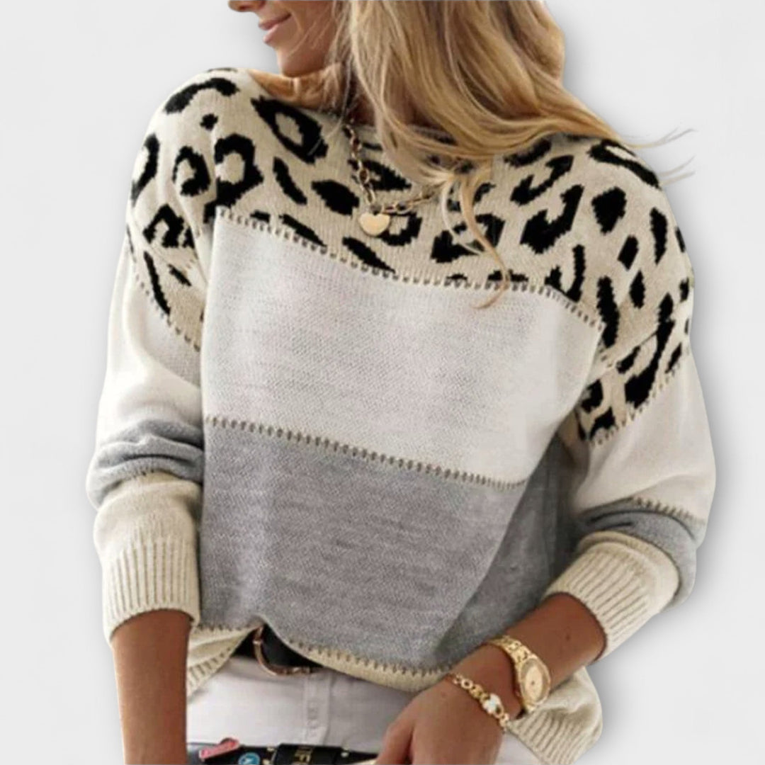 Cheyenne - Comfortable Sweater with Leopard Print