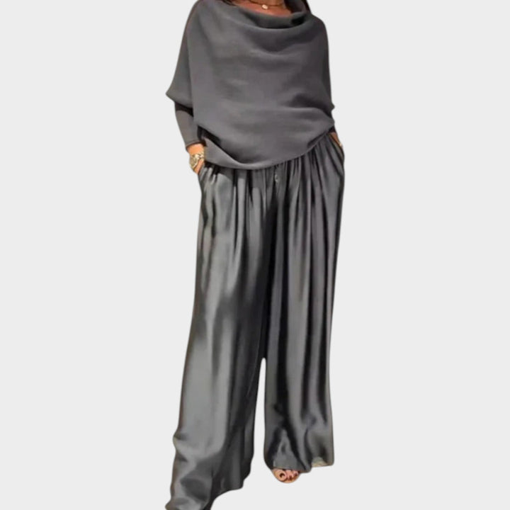 Relaxed Drape Lounge Set