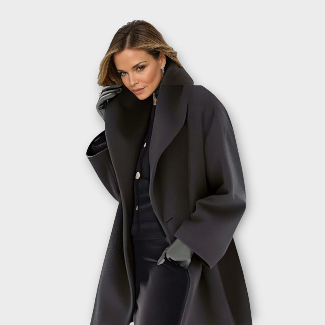 Elegant Wool Coat with Oversized Lapel