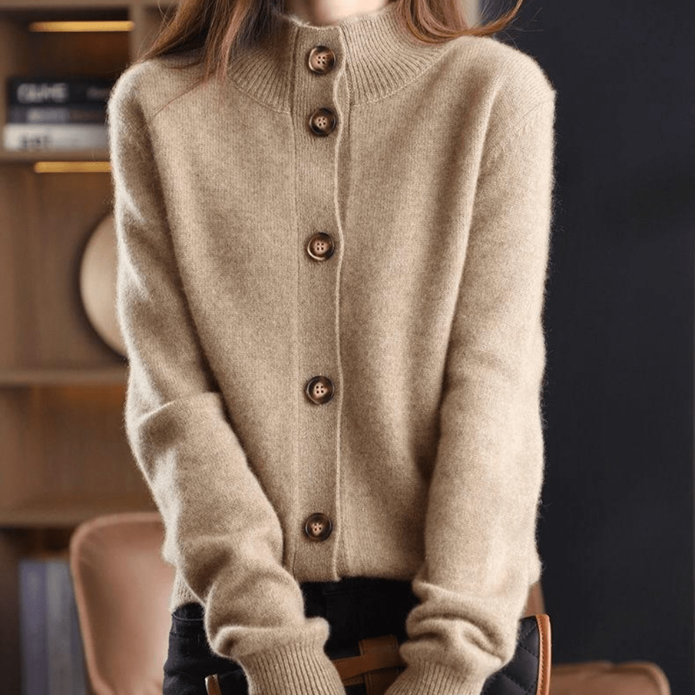 Fedelma | Classic Button-Up Cardigan