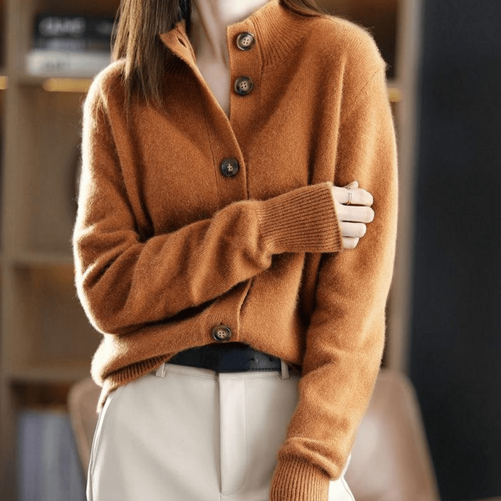 Fedelma | Classic Button-Up Cardigan
