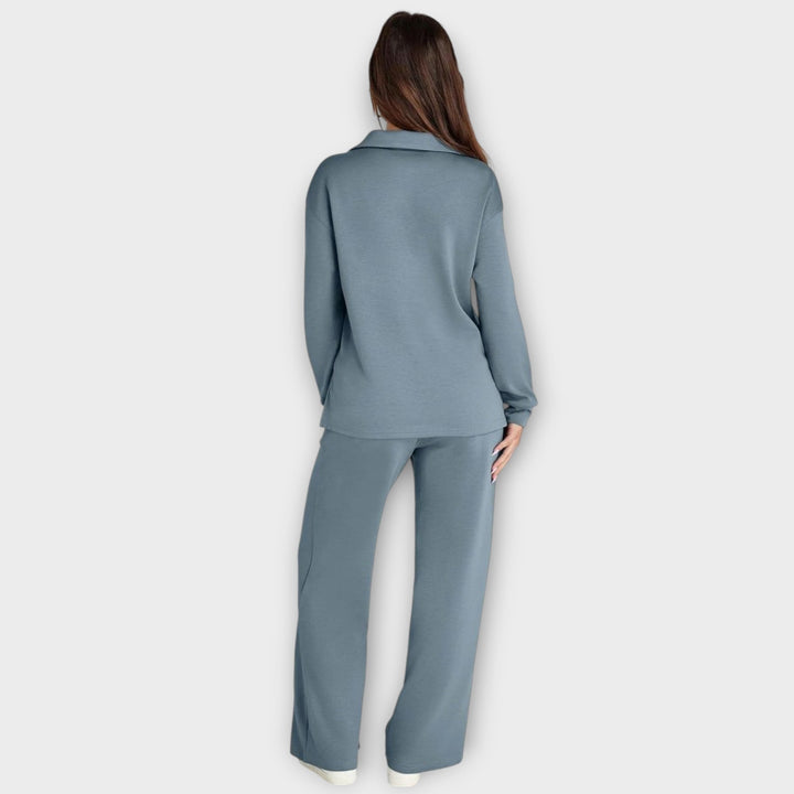 Nina Travel Suit