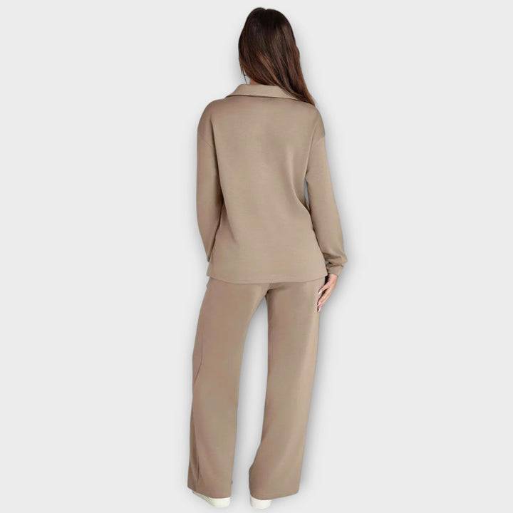 Nina Travel Suit
