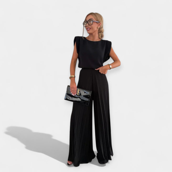 Summer Fashion Set with Top and Trousers