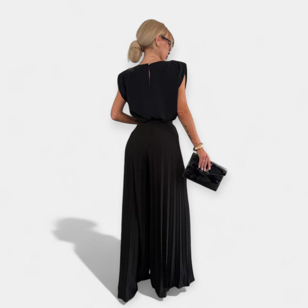 Summer Fashion Set with Top and Trousers