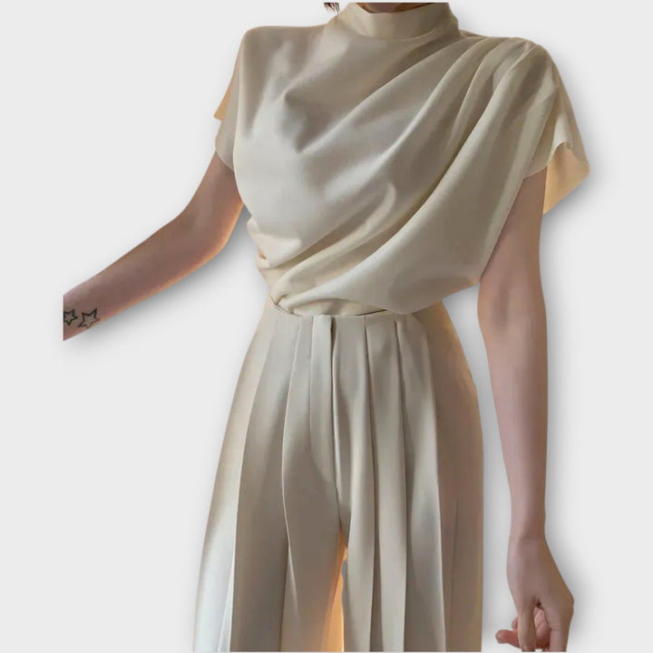 Women's High-Waisted Pleated Trousers